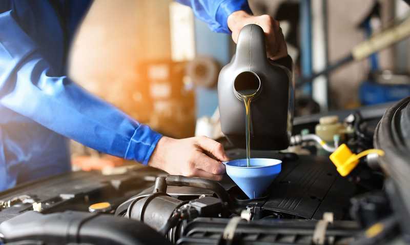 Das Richtige Motoroel Waehlen: Ein Leitfaden